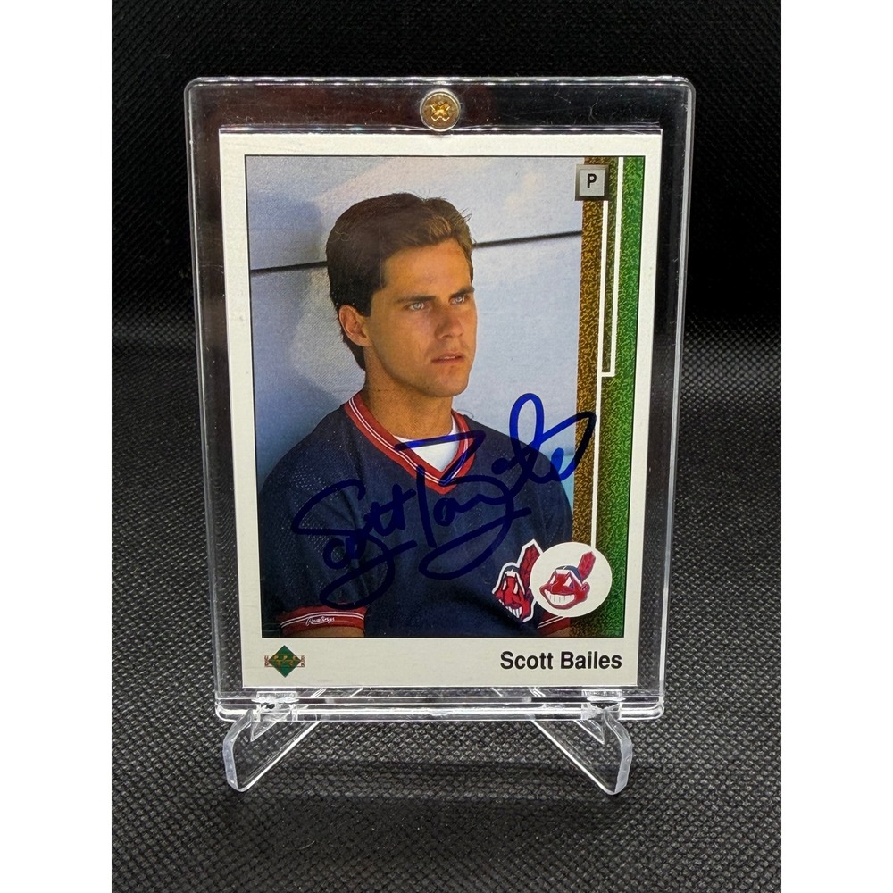 1989 Upper Deck Scott Bailes 209 Cleveland Indians Signed Autograph Card Blue